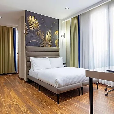 Dem Premium - Round Trip Airport Service - International Airport Hotel