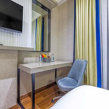Dem Premium - Round Trip Airport Service - International Airport Hotel 4*