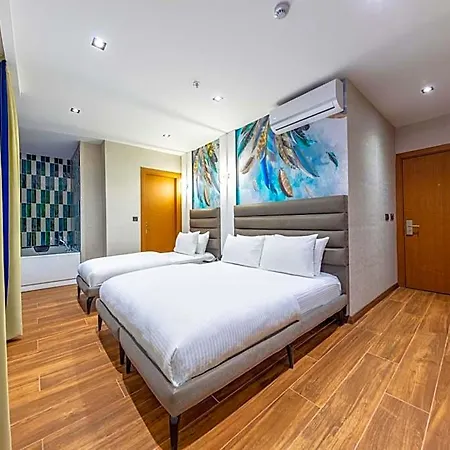 Dem Premium - Round Trip Airport Service - International Airport Hotel 4*